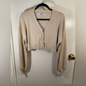 Luvalot EUC beige cropped button down balloon sleeve cardigan Size large